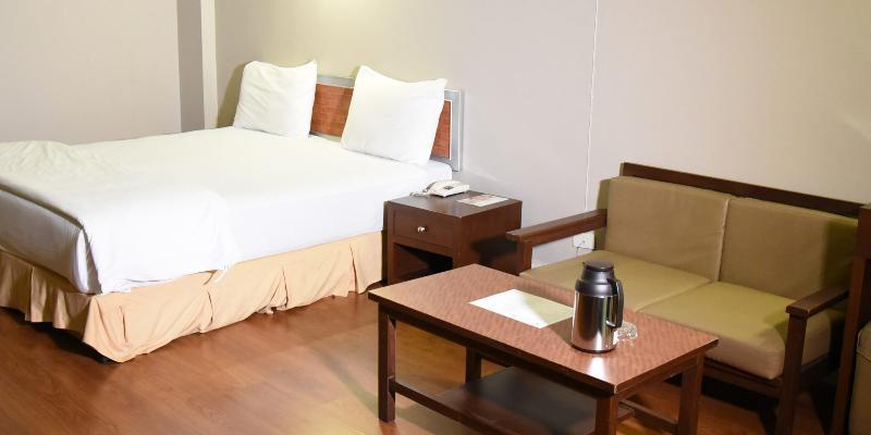 The Canal Hotel Bangkok Dış mekan fotoğraf